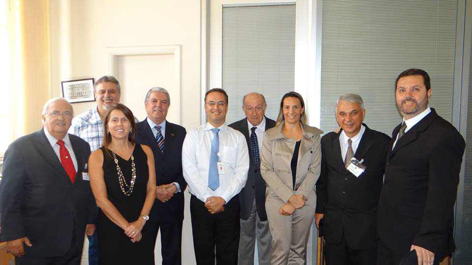 Dirigentes do setor de papelaria são recebidos por  Fernando Padula, chefe de gabinete da Secretaria de Educação do Estado de São Paulo